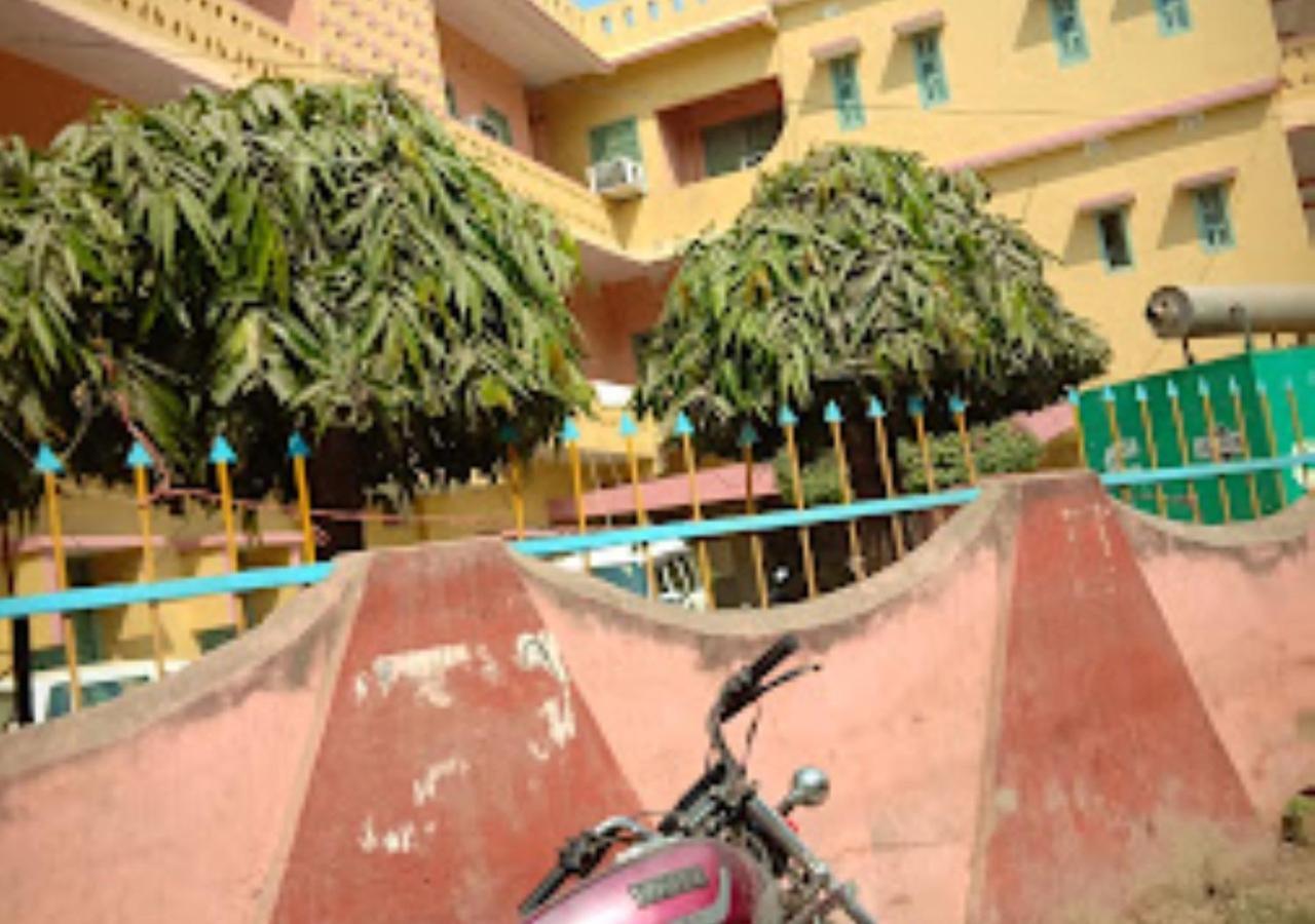 Vijieya Hotel Bihar Saharsa Екстер'єр фото