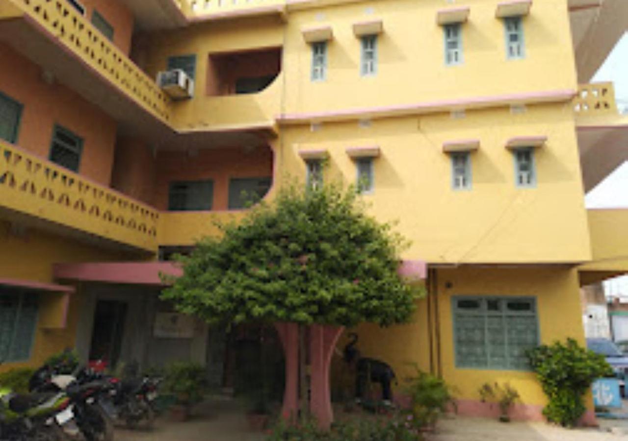 Vijieya Hotel Bihar Saharsa Екстер'єр фото